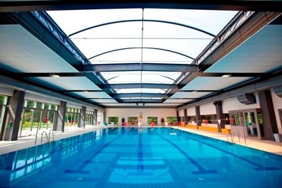 Bäder, Eissporthalle und Sauna