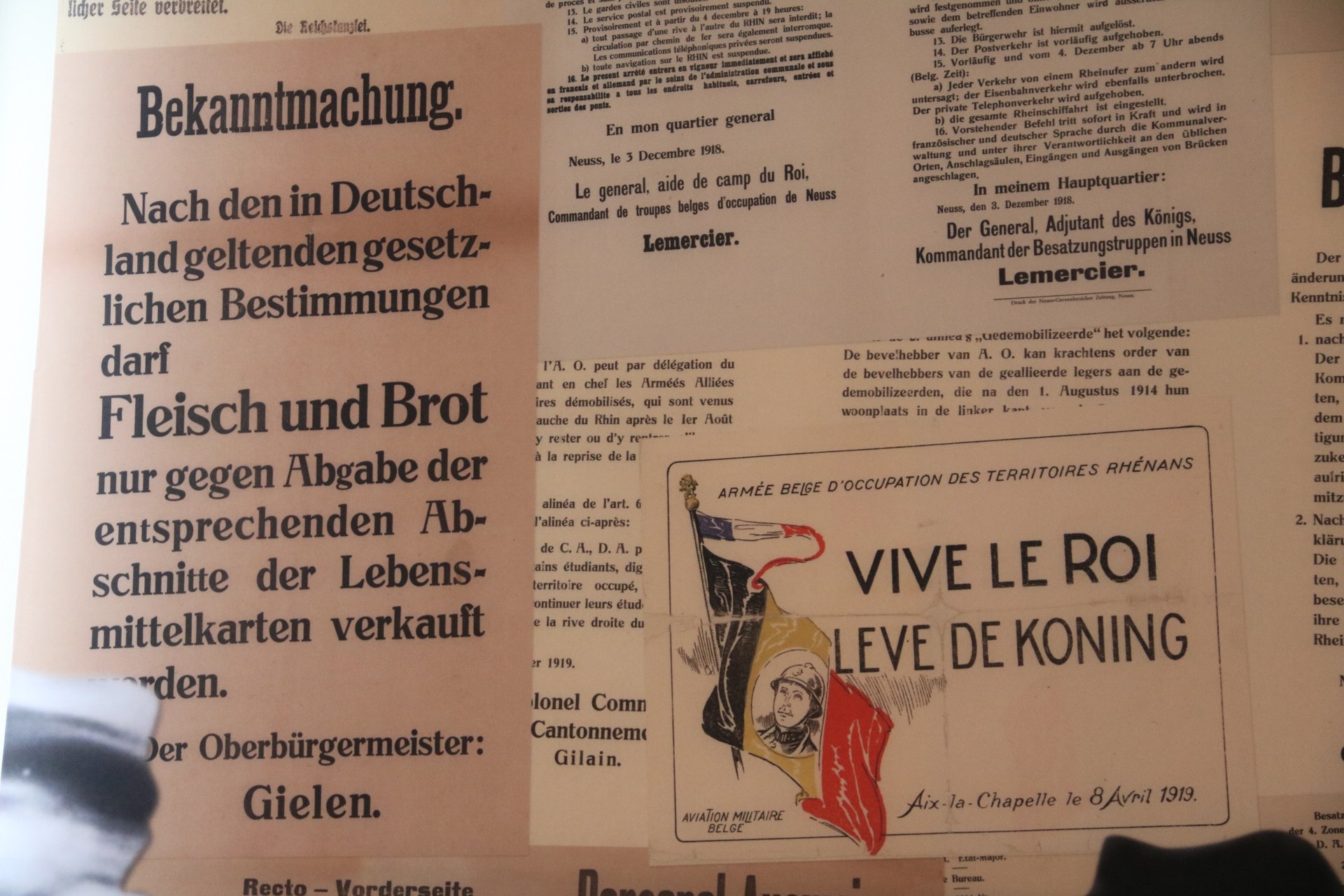 Bekanntmachungen der Belgier in Neuss..JPG